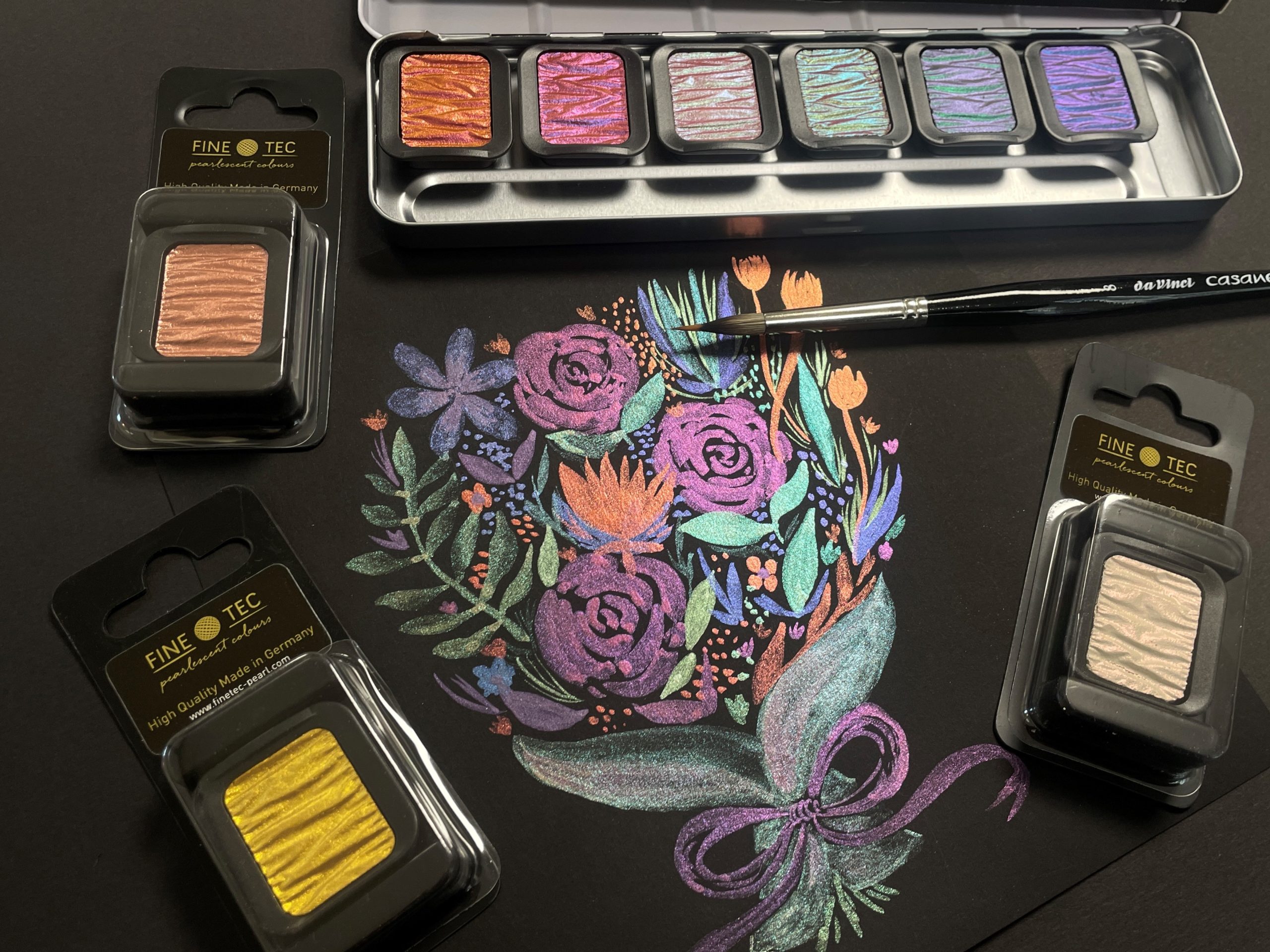 Finetec ou la magie des aquarelles perlées